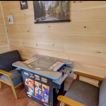 New Serene, Fun & Comfy Cabin- Covered Deck, Grill, Arcade Murphy Kültér fotó