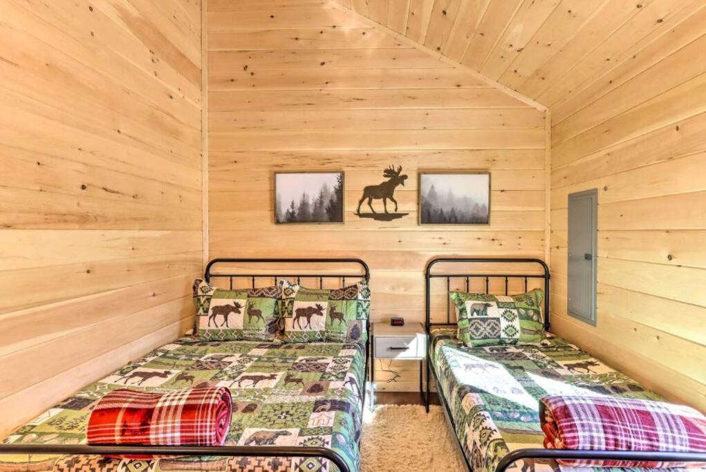 New Serene, Fun & Comfy Cabin- Covered Deck, Grill, Arcade Murphy Kültér fotó